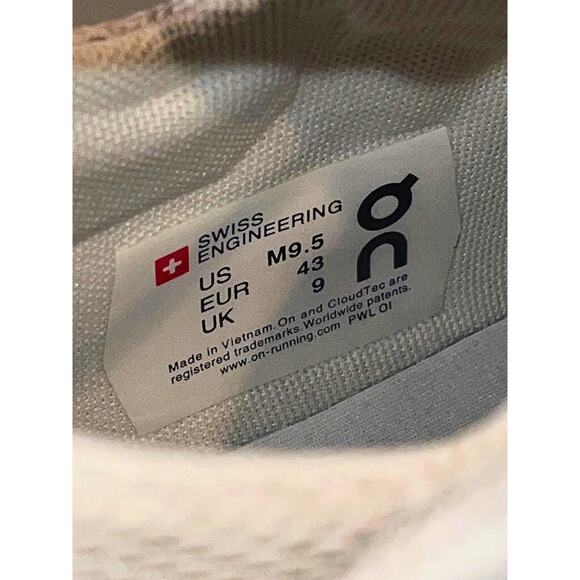 On The Roger Centre Court White Gum Sneakers Men’s 9.5 Roger Federer main image 5